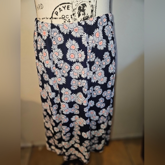 Unbranded Dresses & Skirts - Womans Blue Floral Print Knee Length Skirt Size 8